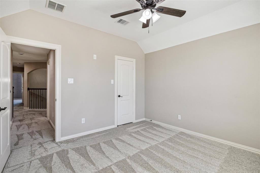 2401 Lake Shadows Lane, Friendswood, Texas image 29
