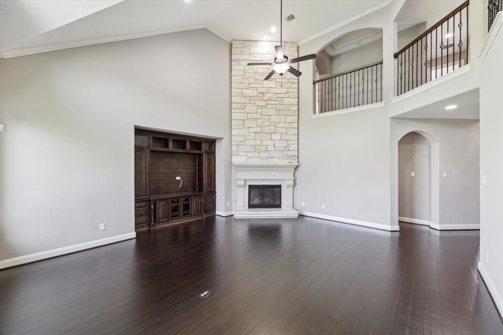 301 Old Bayou Drive, Dickinson, Texas image 12