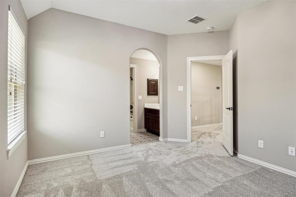 2401 Lake Shadows Lane, Friendswood, Texas image 38