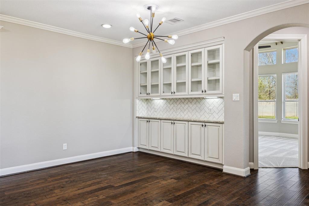2401 Lake Shadows Lane, Friendswood, Texas image 13