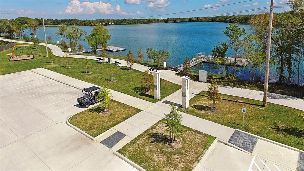 2401 Lake Shadows Lane, Friendswood, Texas image 49