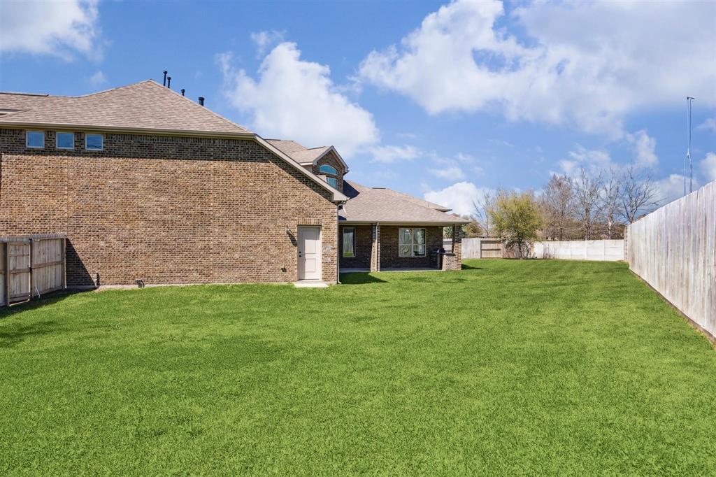 2401 Lake Shadows Lane, Friendswood, Texas image 41