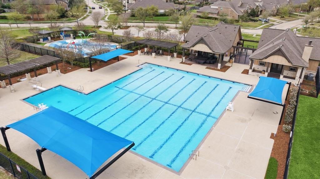 2401 Lake Shadows Lane, Friendswood, Texas image 47