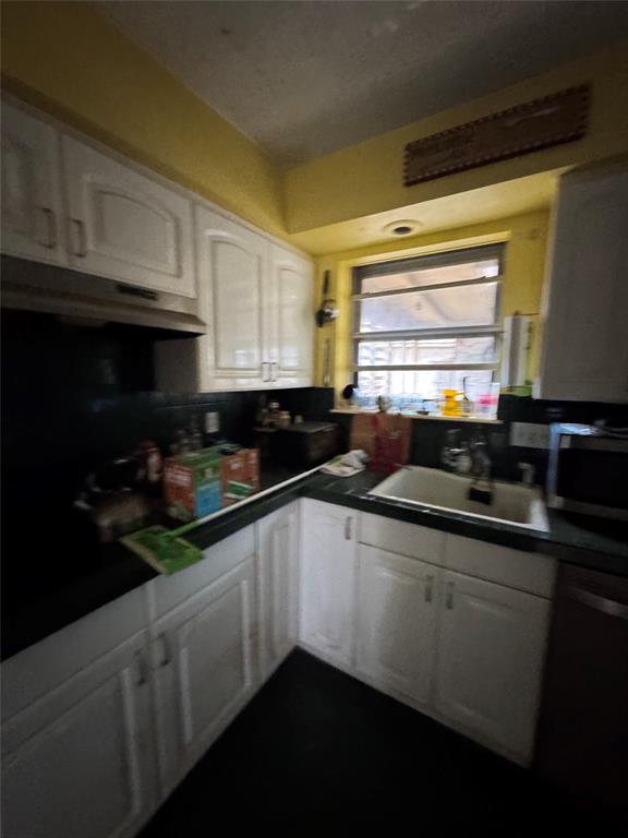 4307 Apache Meadow Drive, Katy, Texas image 8