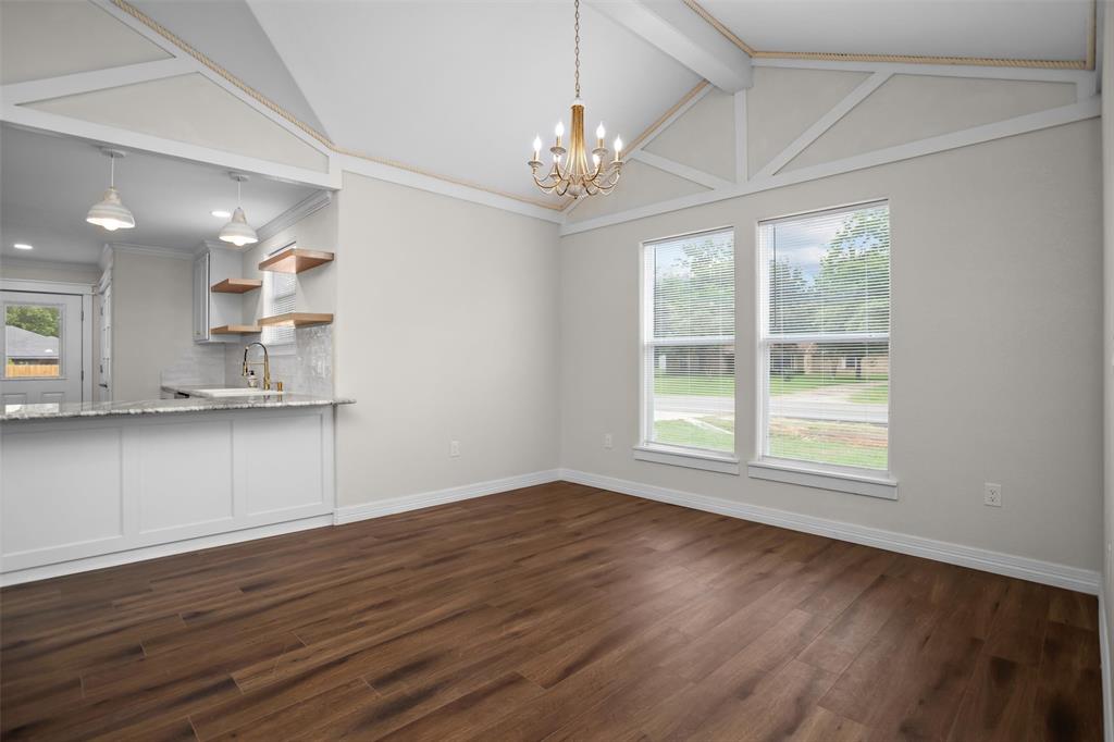 809 E Bowie Avenue, Crockett, Texas image 10