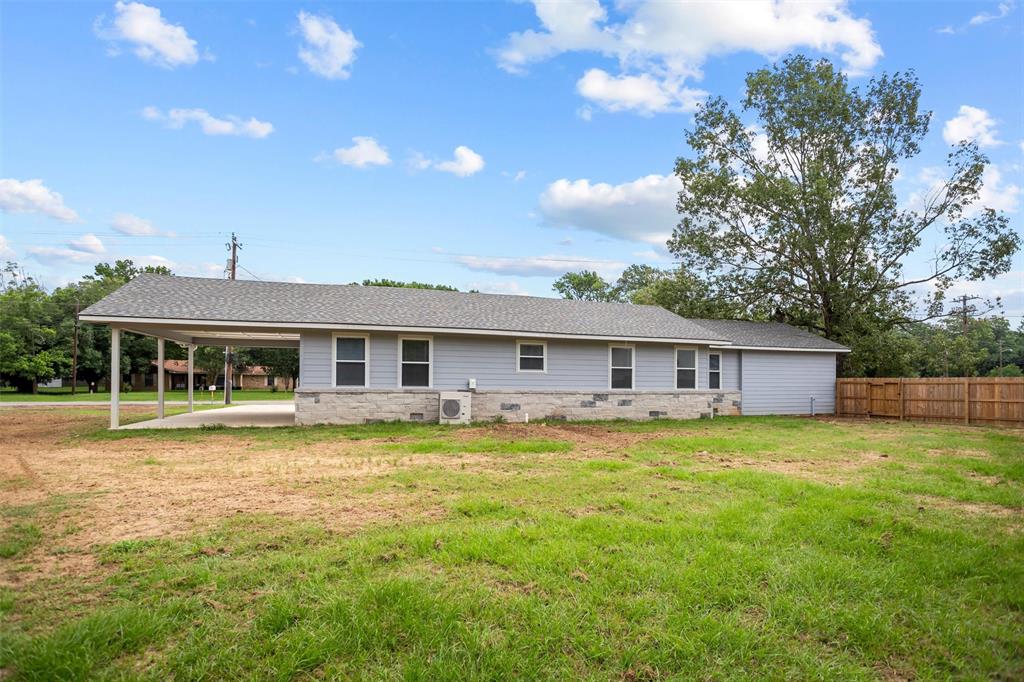 809 E Bowie Avenue, Crockett, Texas image 23