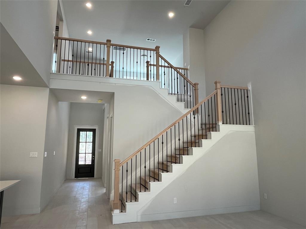 108 East Netleaf Court, Montgomery, Texas image 3