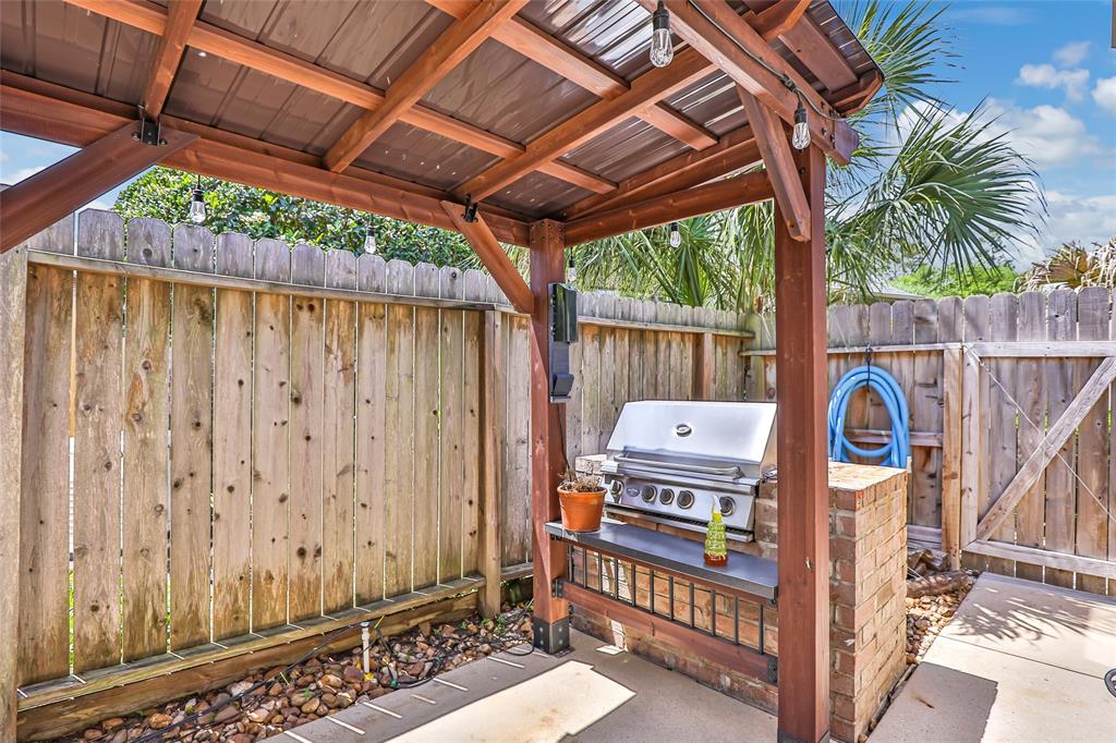 6018 Piney Birch Court, Kingwood, Texas image 33