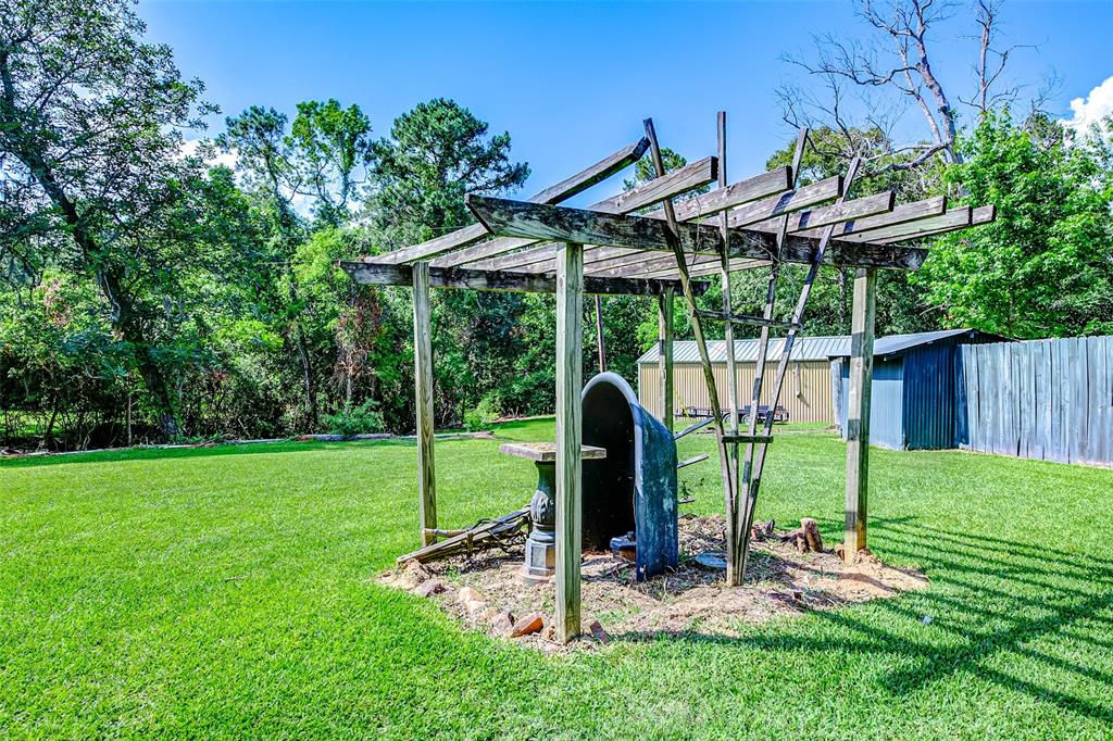 637 County Road 6502, Dayton, Texas image 21