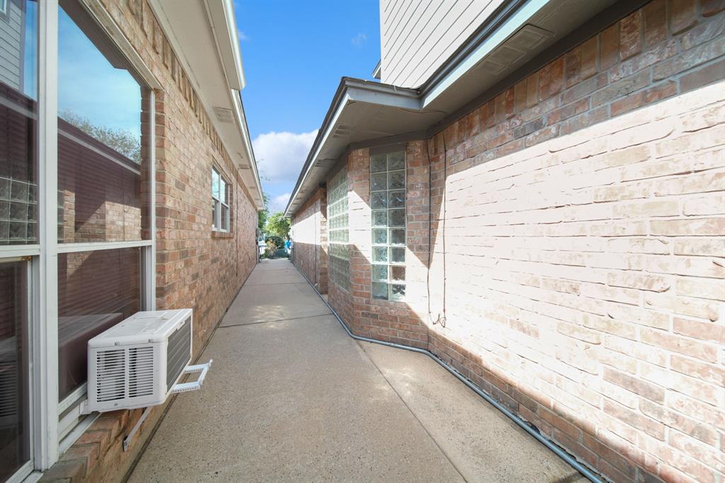 12858 Pelican Island Drive, Willis, Texas image 38