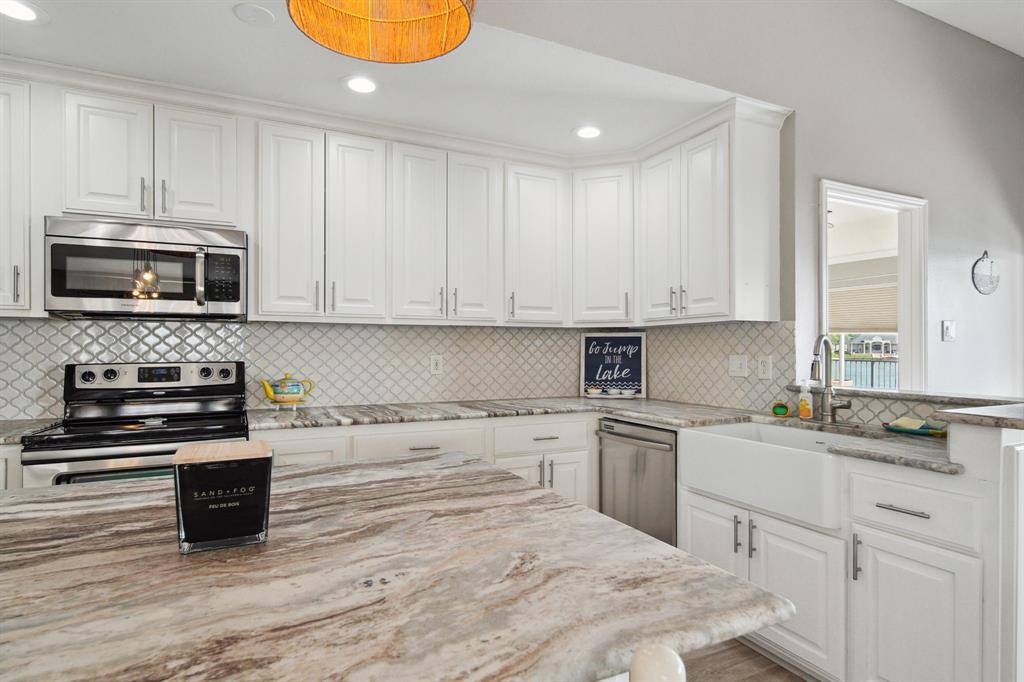 12858 Pelican Island Drive, Willis, Texas image 16