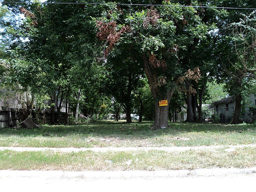 Photo 1 of 3 of 4302 Lavender Street land