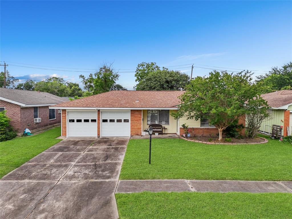 1205 Dunstan Road
