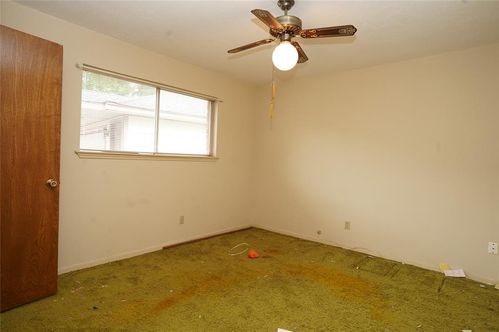 1501 N Park Side Drive, Deer Park, Texas image 17