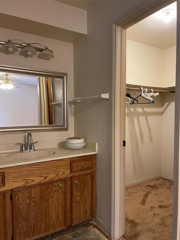 1501 N Park Side Drive, Deer Park, Texas image 10
