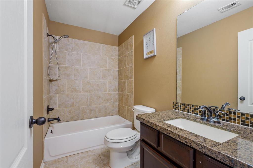 9431 Copper Cove Lane, Rosharon, Texas image 35