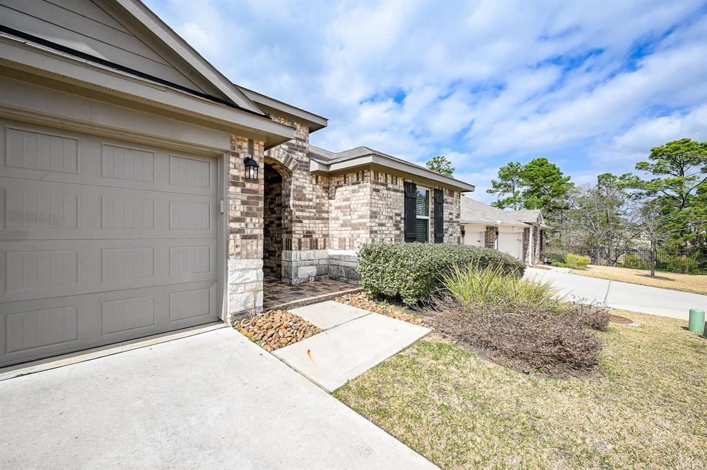 6513 Wild Cilliment Court, Conroe, Texas image 5