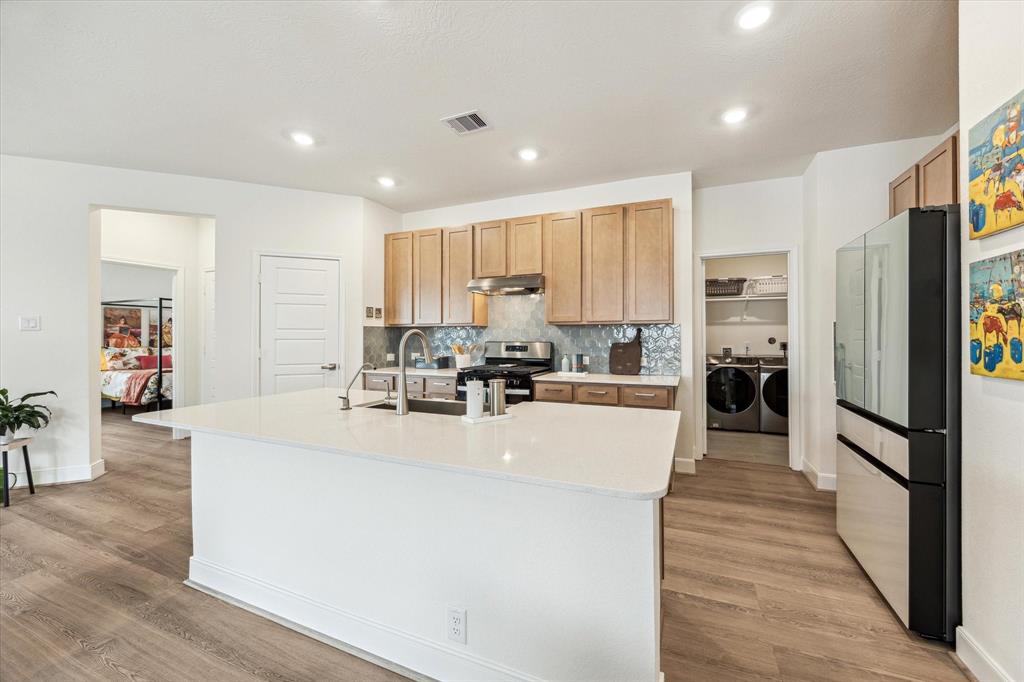 2106 Katalonia Lane, Fresno, Texas image 2