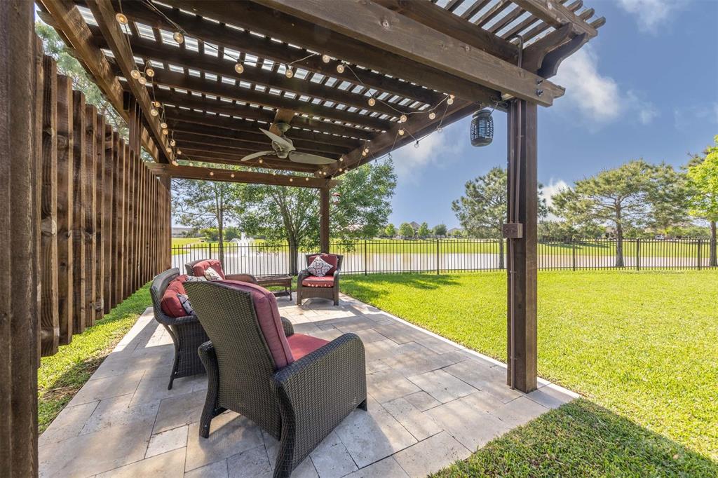 8206 Briscoe Meadow Lane, Richmond, Texas image 35