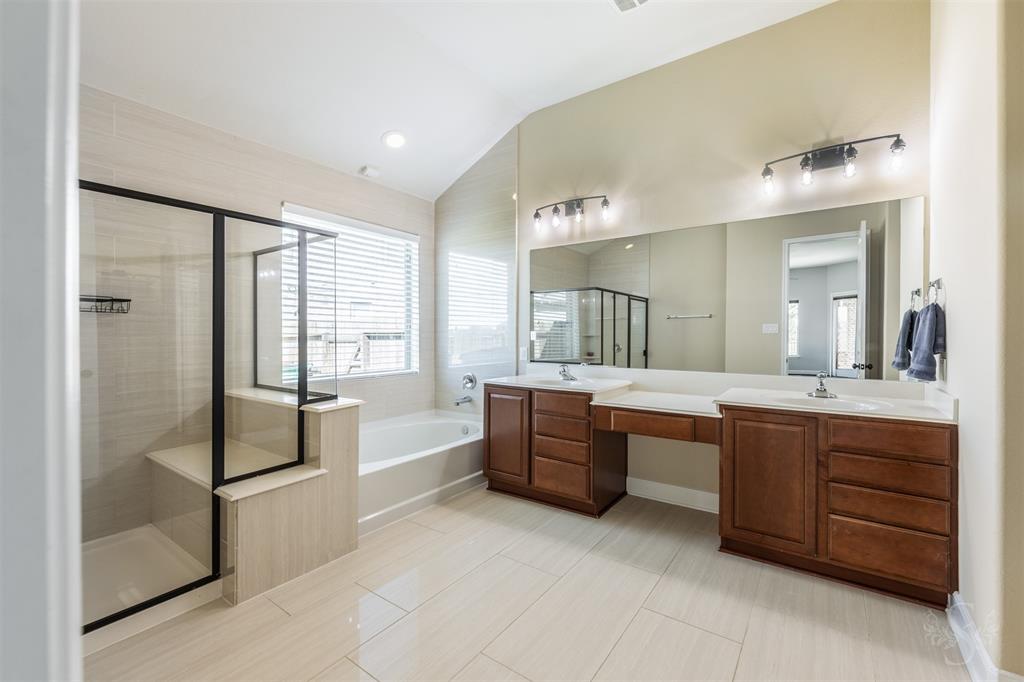 8206 Briscoe Meadow Lane, Richmond, Texas image 21