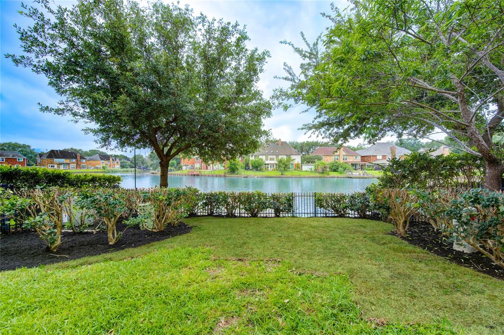 954 Old Oyster Trail, Sugar Land, Texas image 46