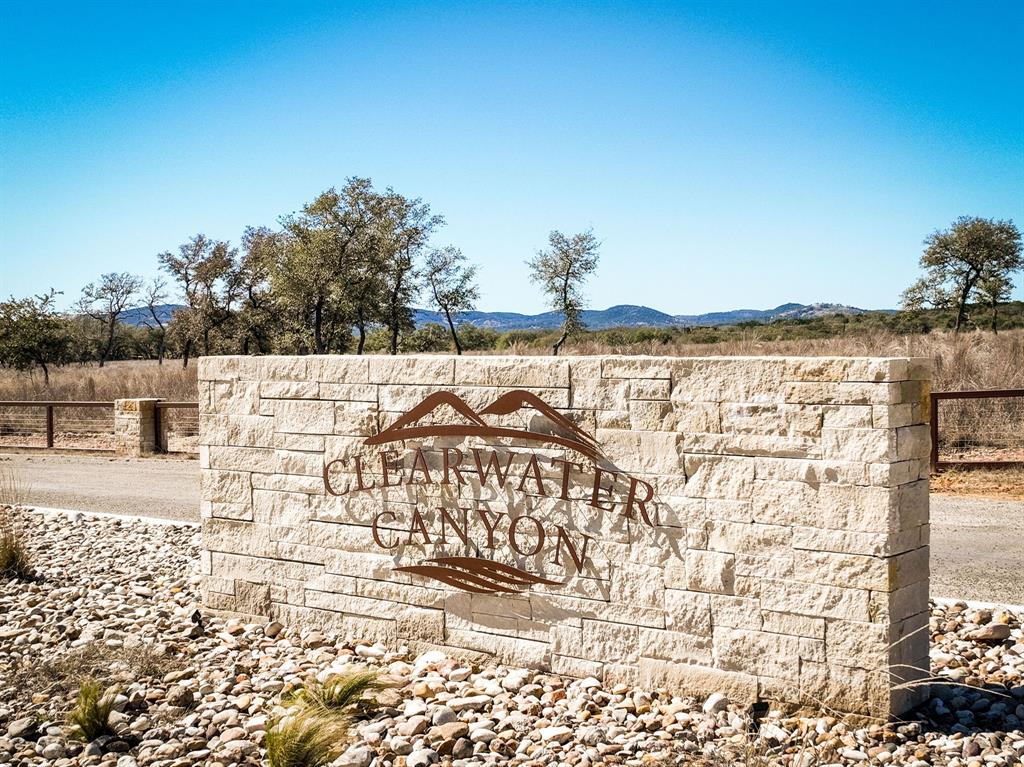 2 English Crossing, Bandera, Texas image 3