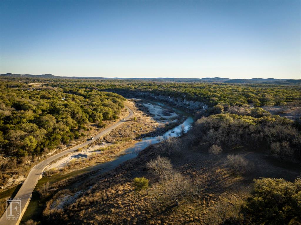 2 English Crossing, Bandera, Texas image 19