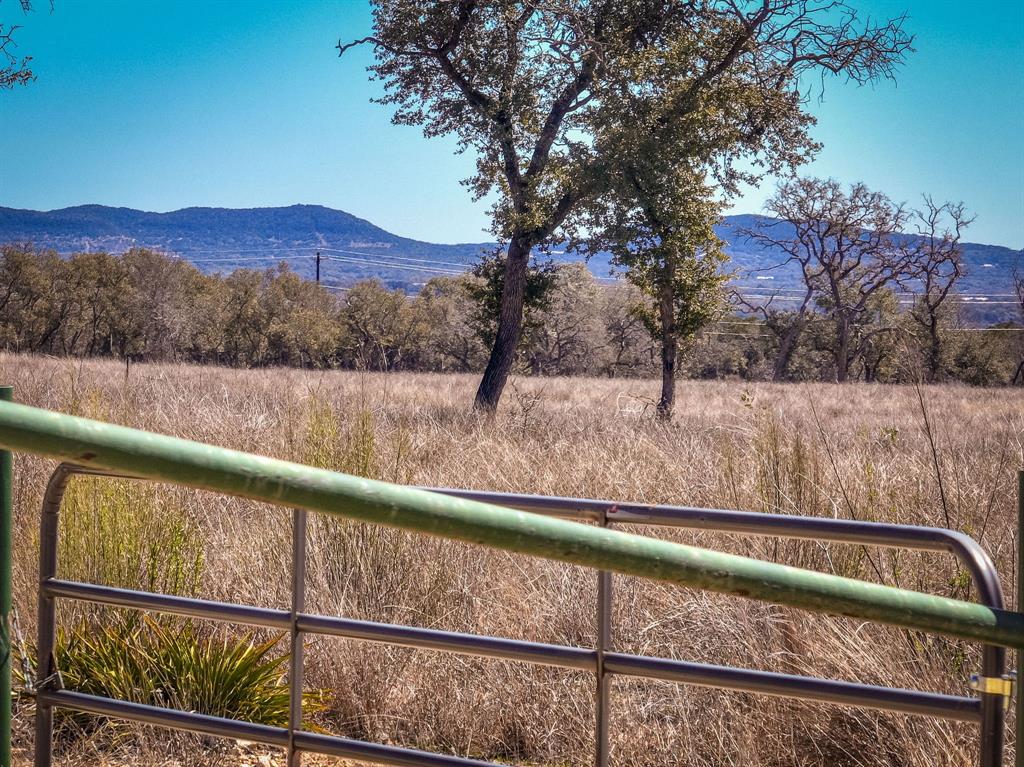 2 English Crossing, Bandera, Texas image 41