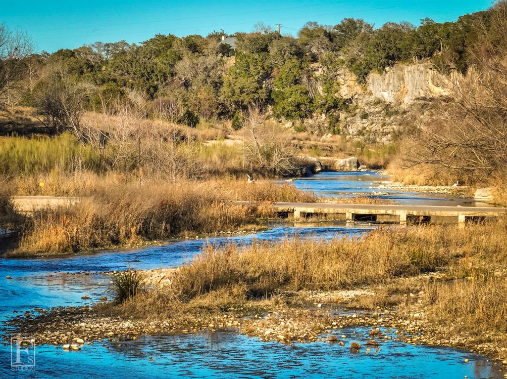 2 English Crossing, Bandera, Texas image 2