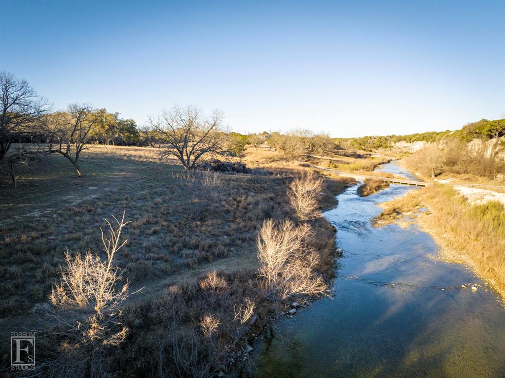 2 English Crossing, Bandera, Texas image 15