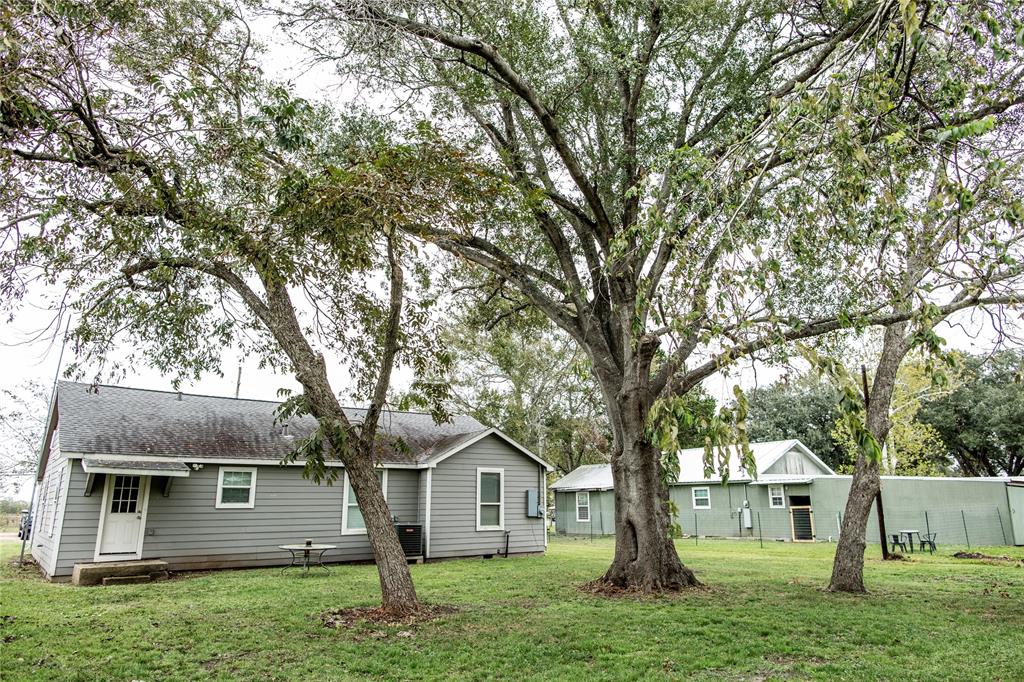 5611 Guyler St St, Wallis, Texas image 5