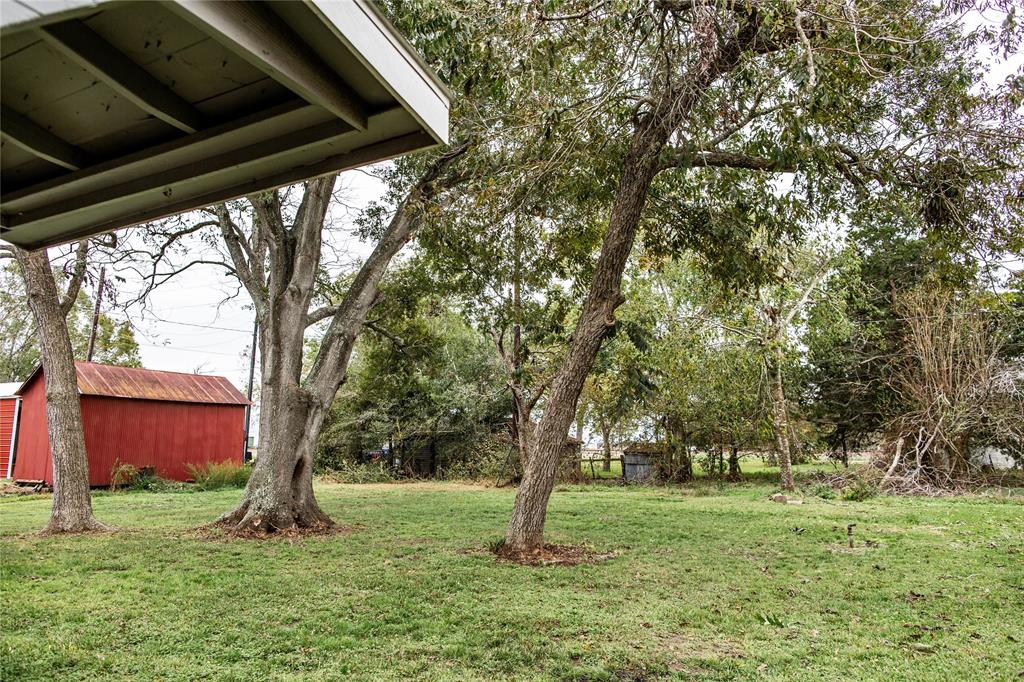 5611 Guyler St St, Wallis, Texas image 4