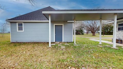 A home in Sealy