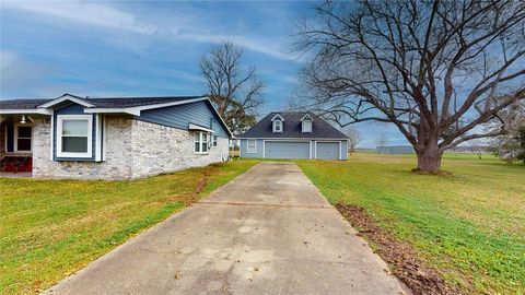 A home in Sealy