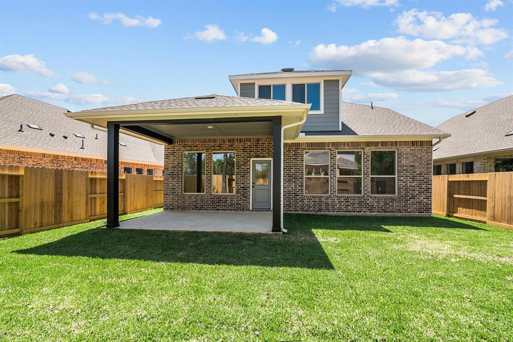 410 Embden Rim Drive, Willis, Texas image 8