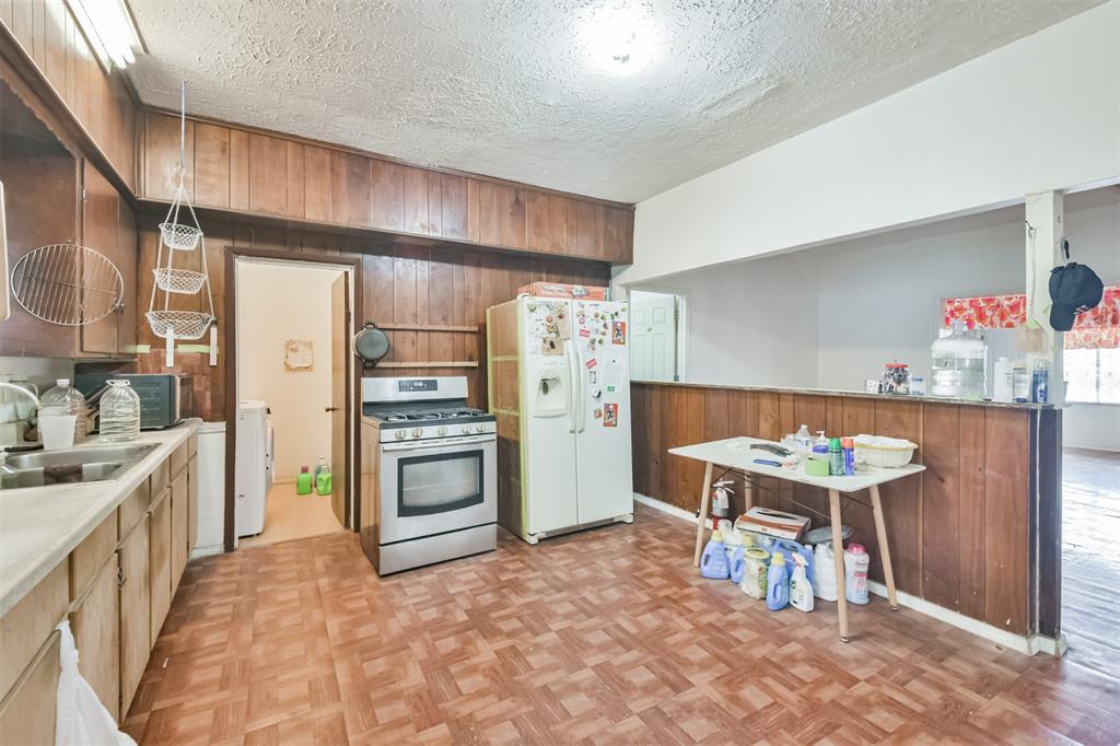 7846 Dayton Street, Houston, Texas image 22