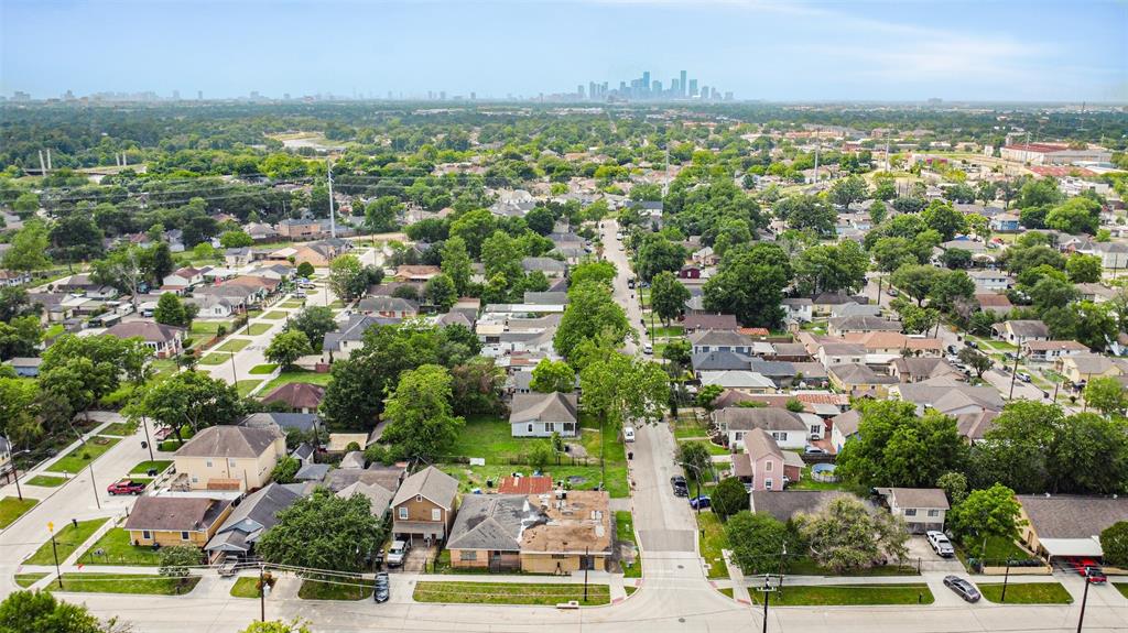 7846 Dayton Street, Houston, Texas image 4