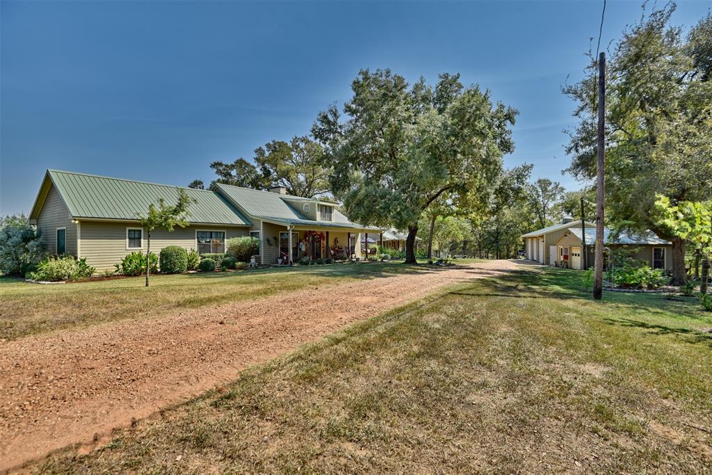 2161 Blue Hole Road, Bleiblerville, Texas image 5