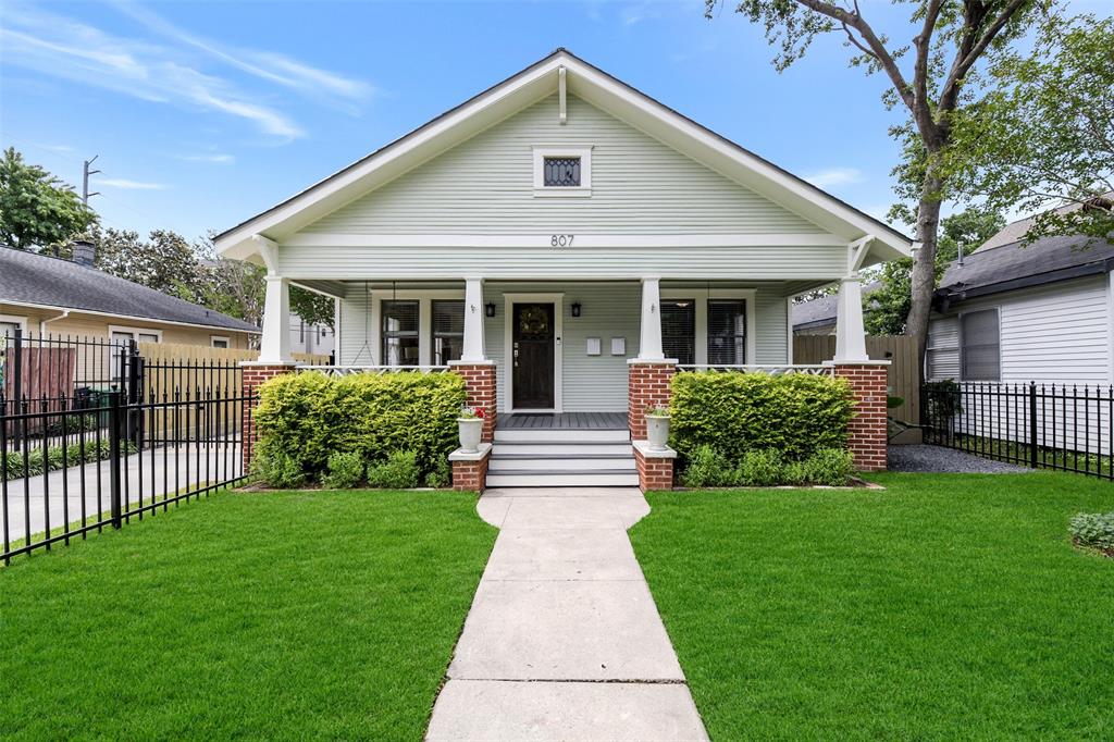 807 Ashland Street, Houston, Texas image 1