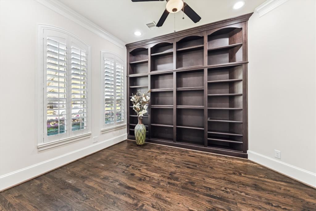 12315 Beauregard Drive, Houston, Texas image 4