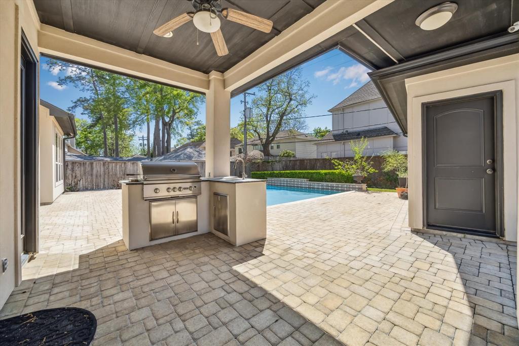 12315 Beauregard Drive, Houston, Texas image 30