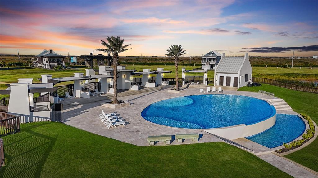 402 Seagrass, Gilchrist, Texas image 2