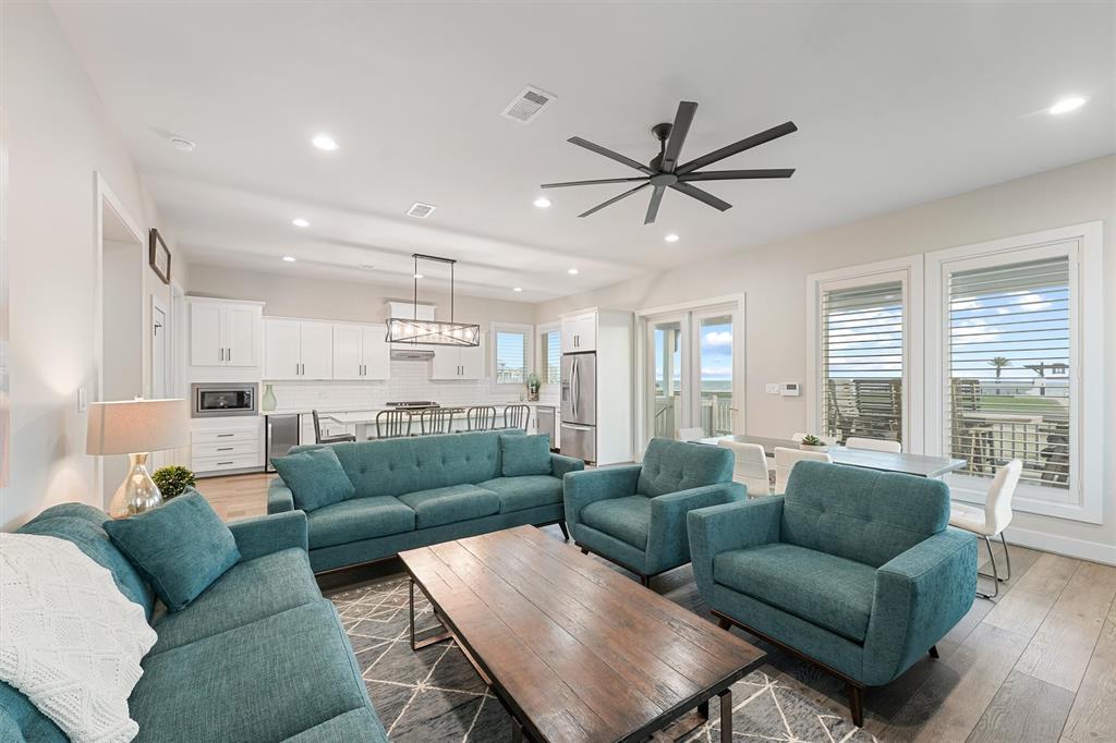 402 Seagrass, Gilchrist, Texas image 10
