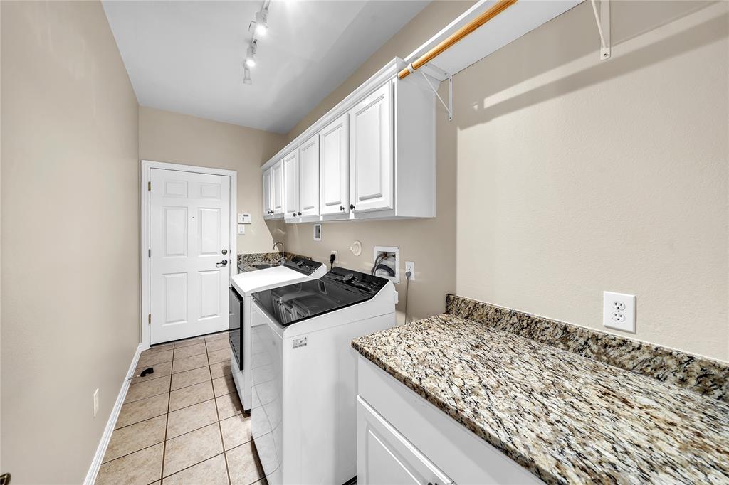 8911 Bluehaw Mdw Lane, Katy, Texas image 25