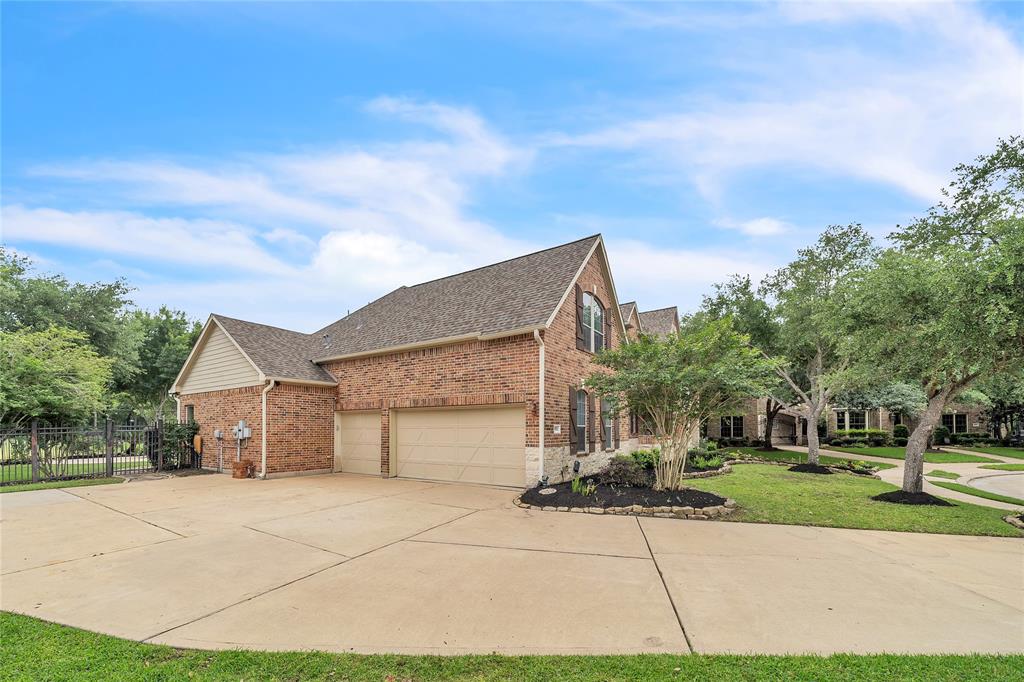 8911 Bluehaw Mdw Lane, Katy, Texas image 46