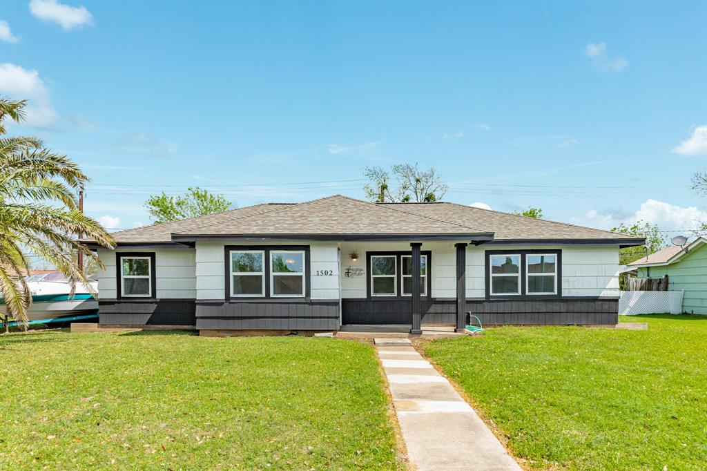 1502 W 9th Street, Freeport, Texas image 1