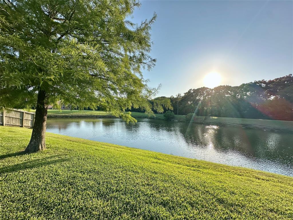 2904 Bridle Path Lane