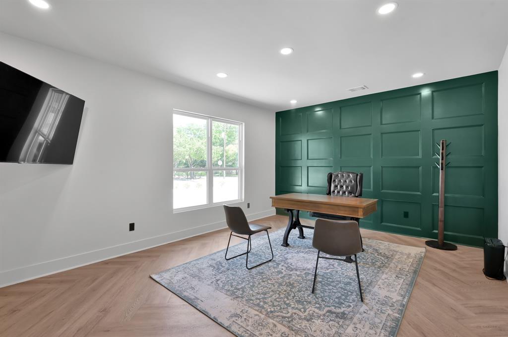 917 Houston Street, Conroe, Texas image 15