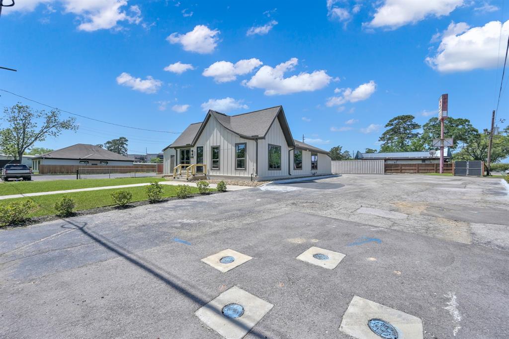 917 Houston Street, Conroe, Texas image 18