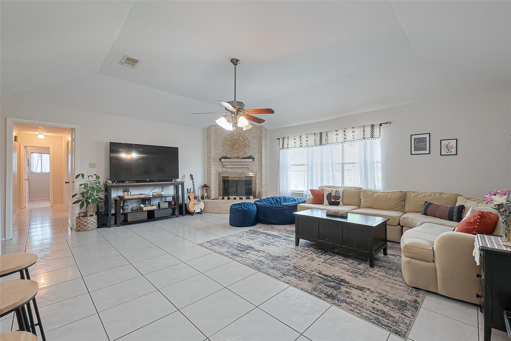 1323 Leadenhall Circle, Channelview, Texas image 8